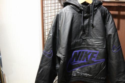 SUPREME×NIKEのシュプリーム × ナイキ