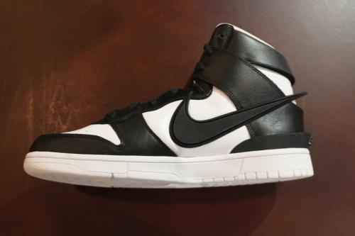 スニーカーの葛西