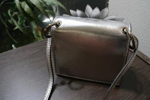 フェンディのミニショルダーバック