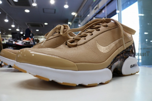 ストリートブランドのNIKE