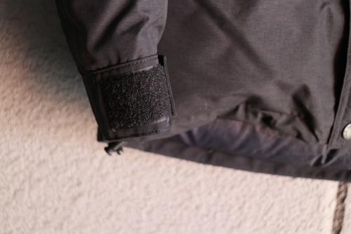 マウンテンジャケットのダウンジャケット