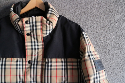 インポートブランドのBURBERRY LONDON