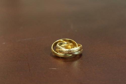 カルティエのトリニティーリング