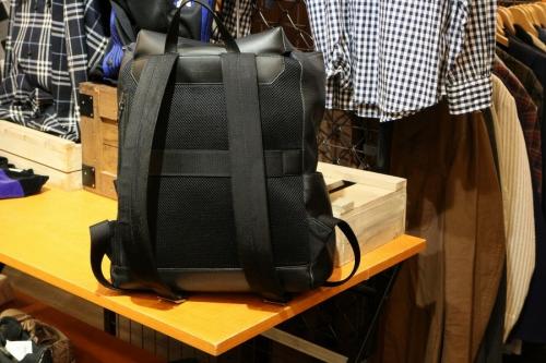 フルラのリュック