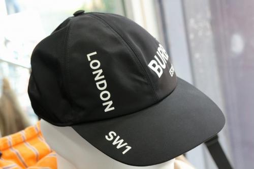 バーバリーのベースボールキャップ