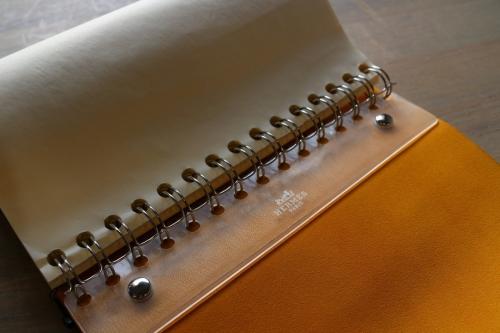 カイエルーレ　ロールノートの手帳