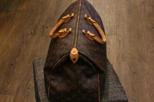 ルイ ヴィトン　のハンドバッグ