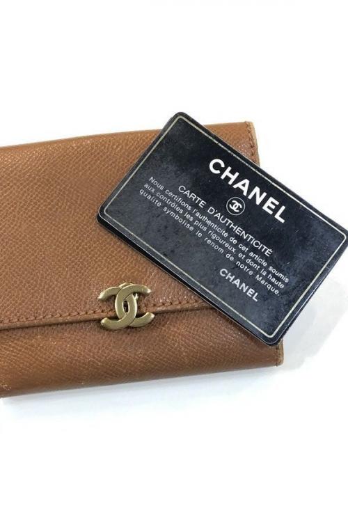 シャネルの財布