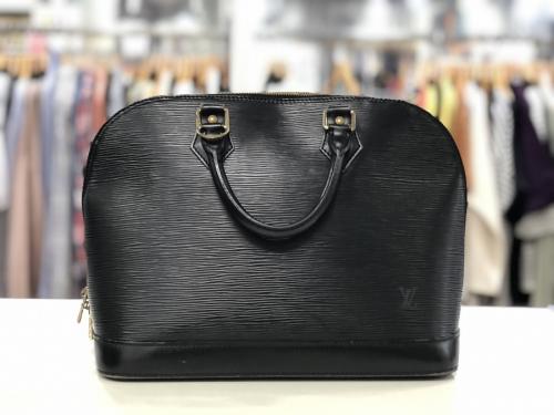 LOUIS VUITTON 　のルイ ヴィトン　