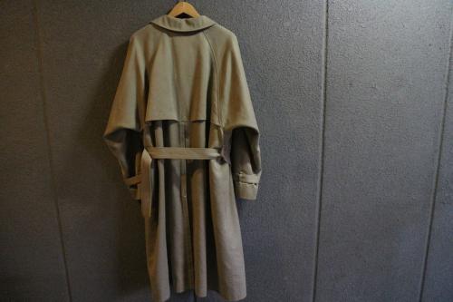 ヘリルのカシミヤチノトレンチコート