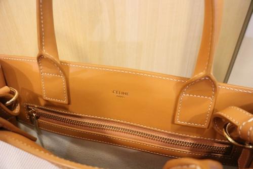 Small Verticalのハンドバック