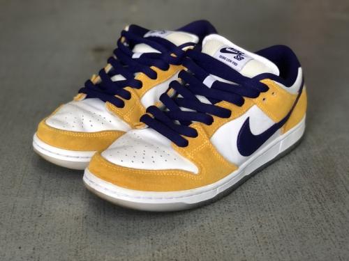 ナイキのDUNK LOW PRO