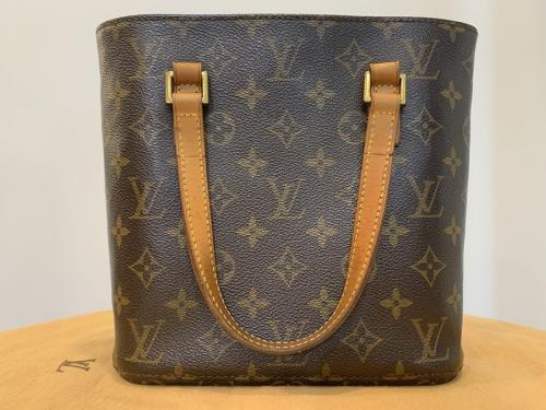 LOUIS VUITTON 　のルイ ヴィトン　