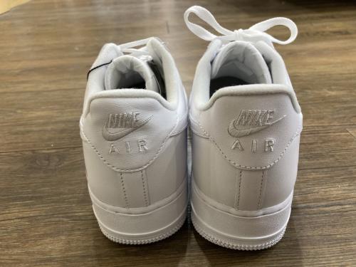 ナイキ×シュプリームのエアフォース１