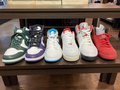 スニーカーの葛西