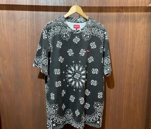 SUPREMEのシュプリーム