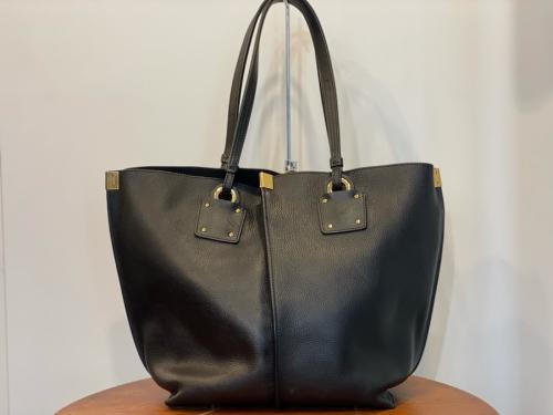 クロエのハンドバッグ