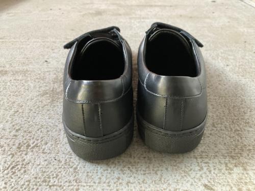 スニーカーの葛西