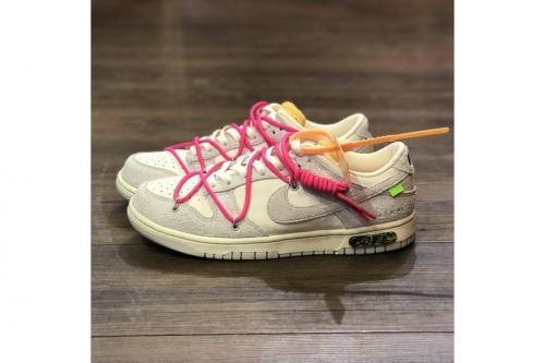 ナイキ×オフホワイトのDUNK LOW