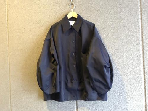 ヘビーサテンベンチコートの葛西