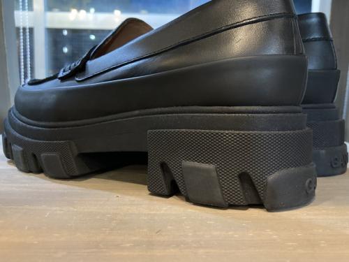 スニーカーの葛西