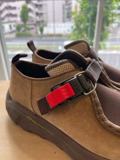 モカシンシューズの葛西