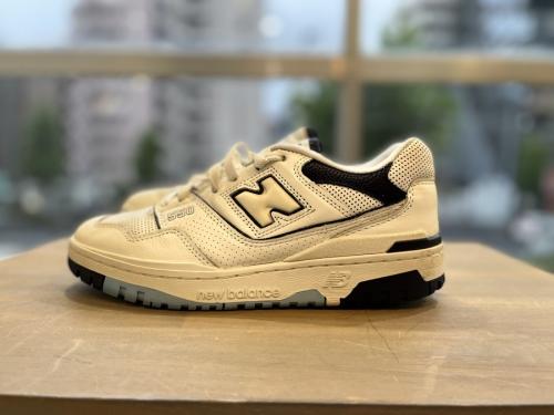 ニューバランスの550　コラボスニーカー