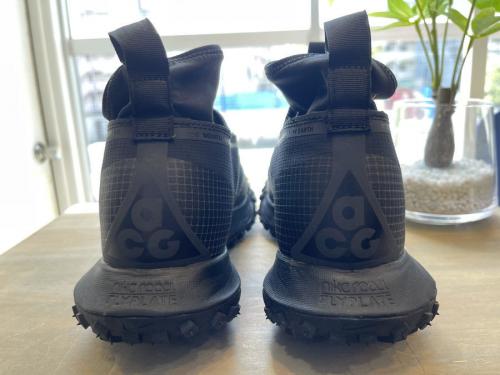 ナイキエーシージーのMOUNTAIN FLY  GORE-TEX