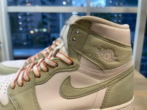 スニーカーの葛西