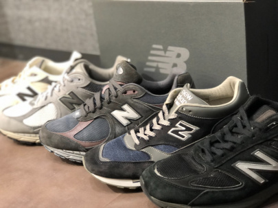 「スニーカーのNEW BALANCE 」