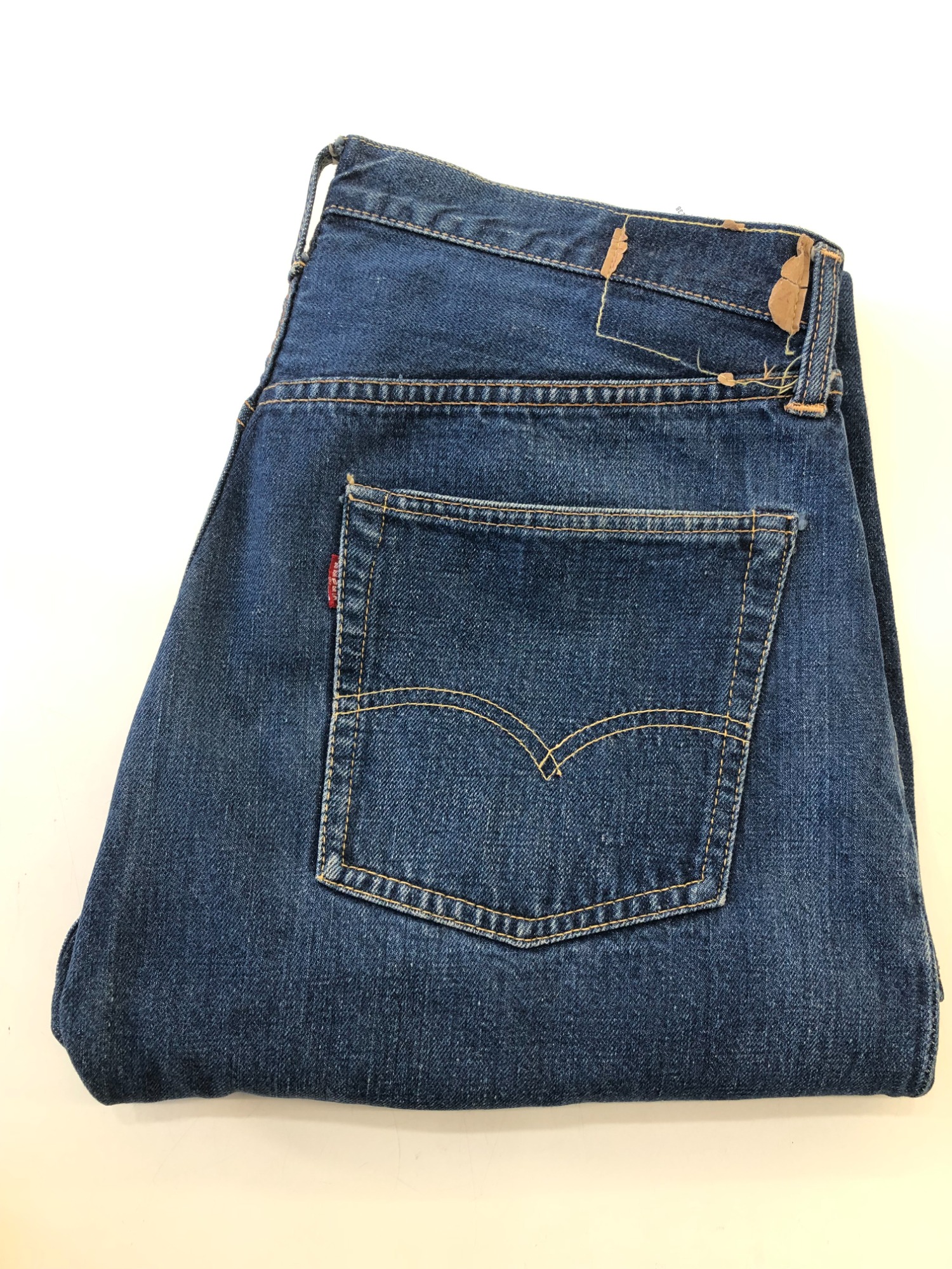 至高のヴィンテージアイテム【LEVI'S/リーバイス】最初期BIG-Eが