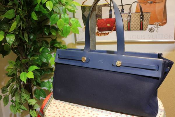 HERMES(エルメス)より大人気のエールバッグ！！ご自宅でもご購入 