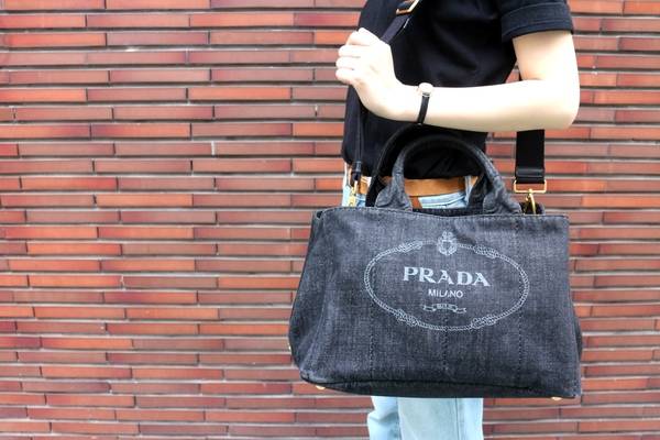 PRADA デニムバック