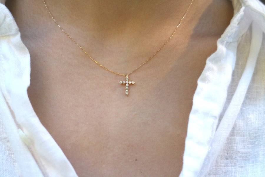 クーポンで半額☆2280円！ Jupiter ダイヤモンドクロスネックレス0.11