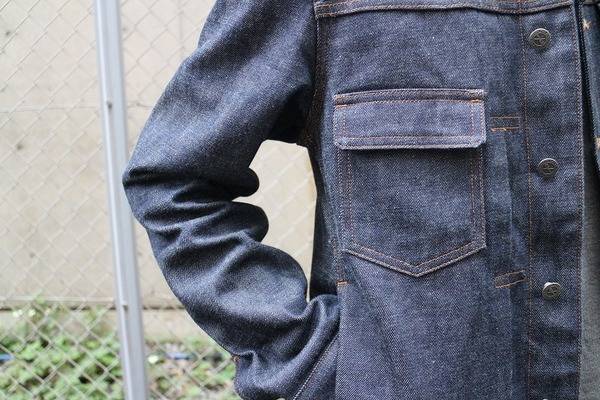 A.P.C. 16SSモデル。rue Madame pres du Luxembourg...[2016.06.22発行 