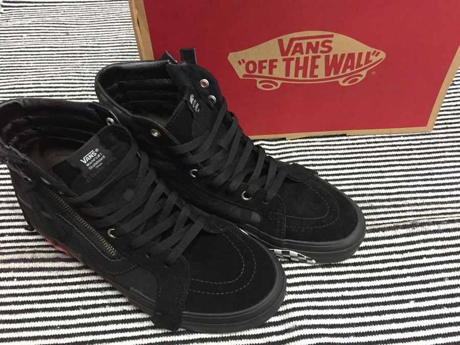 VANS ハイカット スニーカー