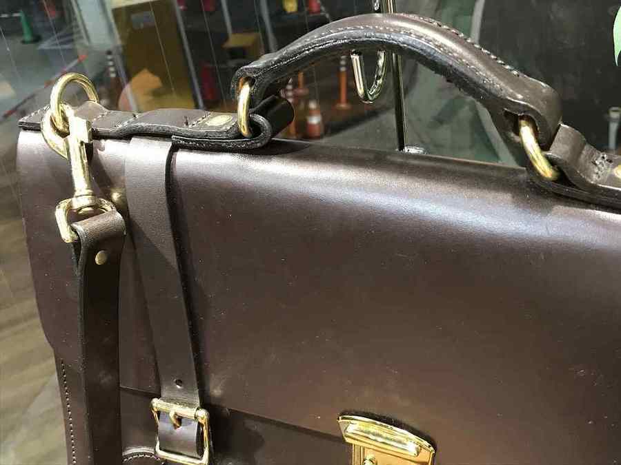 マニア様必見】FILSON/フィルソンのレザーサッチェルを。[2019.03.23