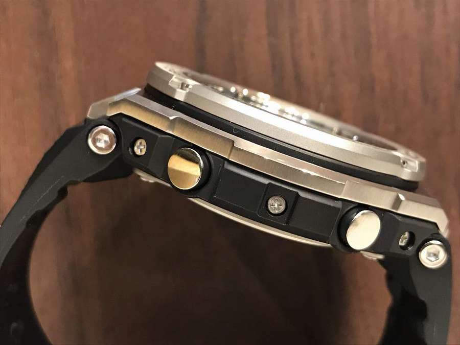 どんなシーンでも！【CASIO/カシオ】G-STEEL電波ソーラー入荷
