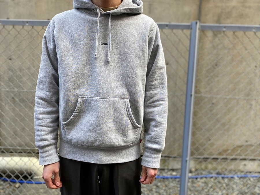 シュプリーム Micro Logo Hooded Sweatshirt パーカー