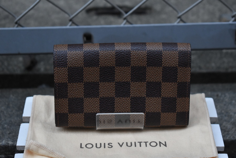LOUIS VUITTON /ルイヴィトン】ダミエポルトモネ・ピエトレゾール入荷 