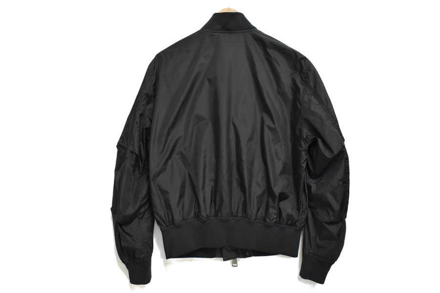 MONCLER/モンクレール】TIMOTHE ナイロンジャケット入荷[2021.01.21発行]