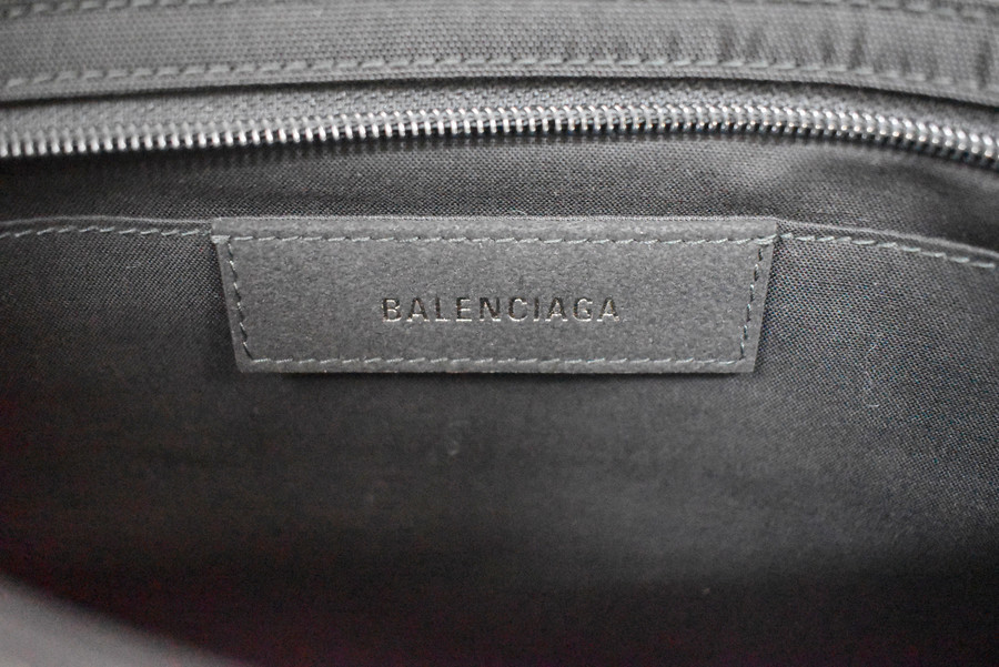 【新品未使用】BALENCIAGA(バレンシアガ) ナイロンクラッチバッグ