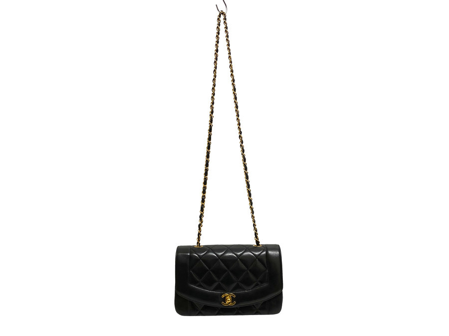 しだし シャネル ダイアナフラップ マトラッセ チェーン ショルダーバッグ シャネル(CHANEL)シャネル ダイアナフラップ マトラッセ チェーン