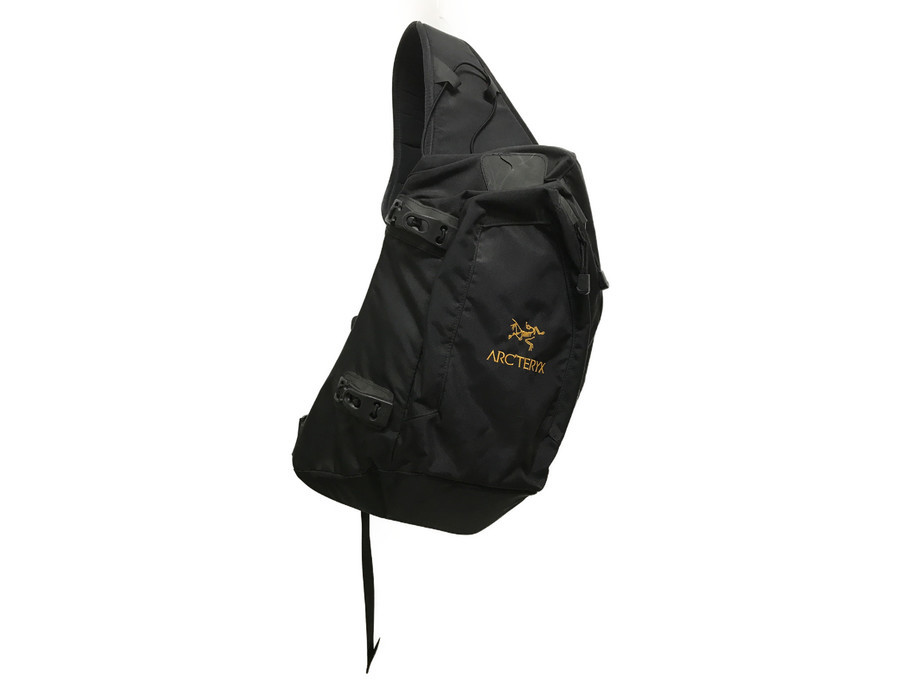 アークテリクス ARC'TERYX クイバー Quiver ショルダーバック