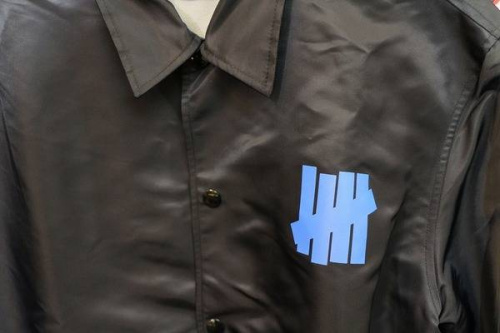 UNDEFEATED(アンディフィーテッド)別注コーチジャケット入荷