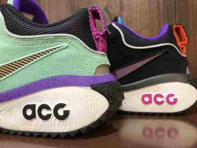 「アウトドアブランドのNIIKE ACG 」