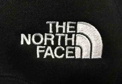 「アウトドアブランドのTHE NORTH FACE 」