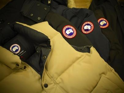 「インポートブランドのCANADA GOOSE 」