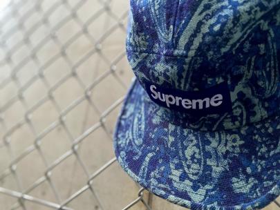 「ストリートブランドのSUPREME 」