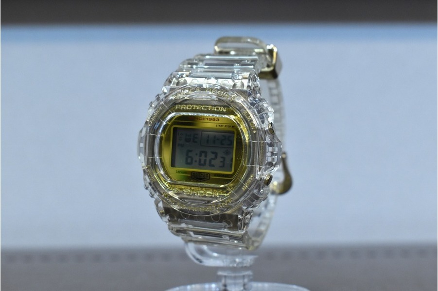 G-SHOCK】35周年限定 DW-5735E-7JR入荷[2020.11.25発行]｜トレファク